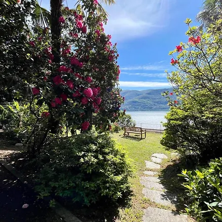 Peace Over The Lake - Happy Guest house *
